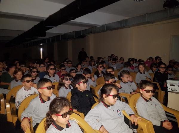 İlk ve Ortaokul Öğrencilerimizin 3D Film Etkinliği